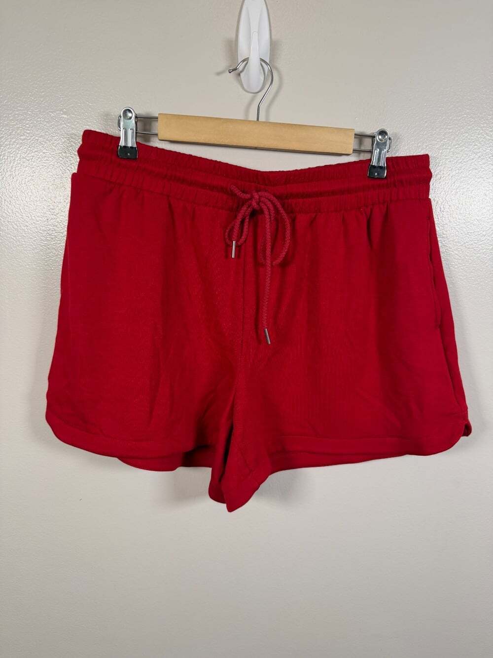 Lou & Grey Loft Scubasoft Rounded Hem Shorts Large Red Drawstring Lounge Comfy